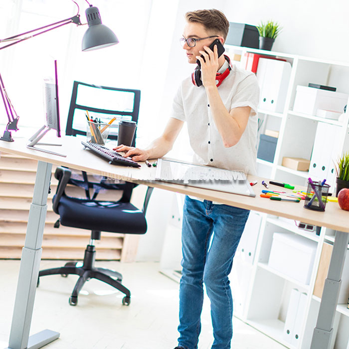 Bàn làm việc cho dân IT ngồi lâu không đau lưng-2 Bàn làm việc cho dân IT ngồi lâu không đau lưng-2