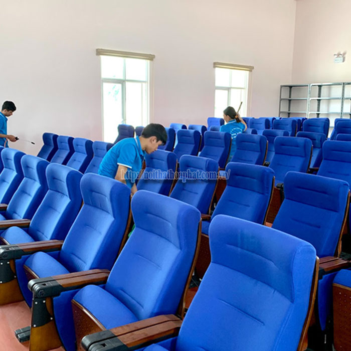 bảo trì ghế hội trường định kỳ thế nào-1