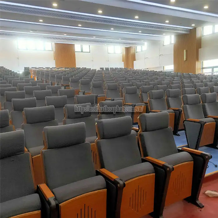 Giá Ghế Hội Trường Cho Nhà Hát Lớn-4