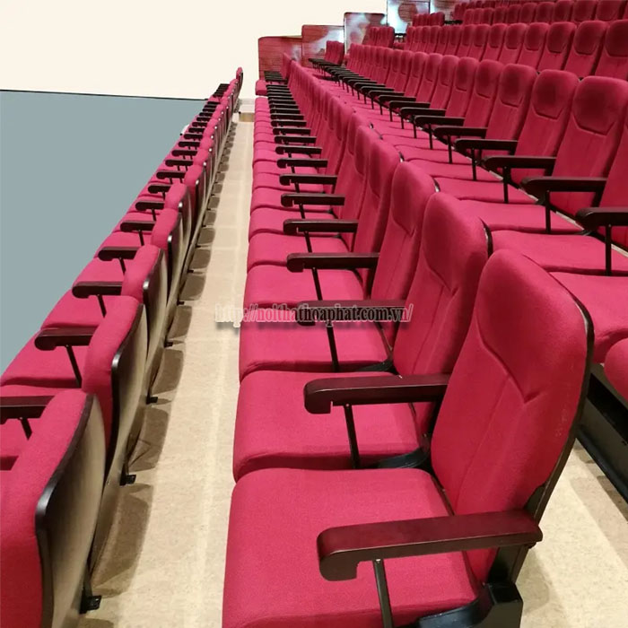 so sánh giá ghế hội trường nhập khẩu và nội địa-2