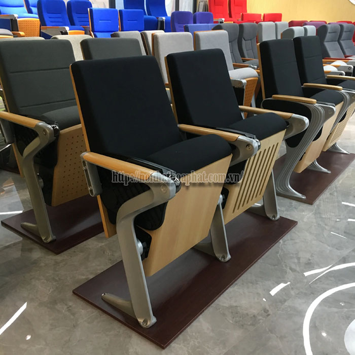 showroom trưng bày ghế hội trường tại TP.HCM-3