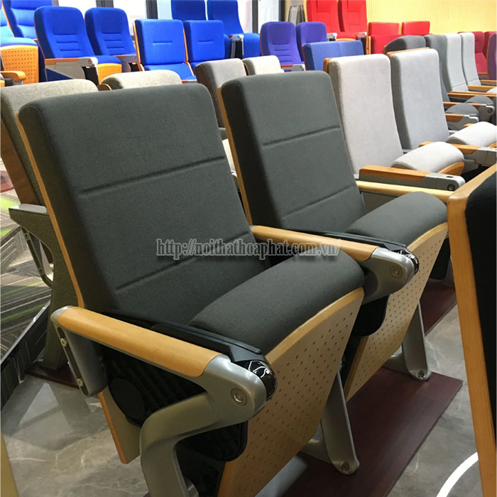 showroom trưng bày ghế hội trường tại TP.HCM-4