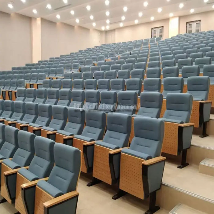 Giá Ghế Hội Trường Có Bàn Viết Có Đắt Không