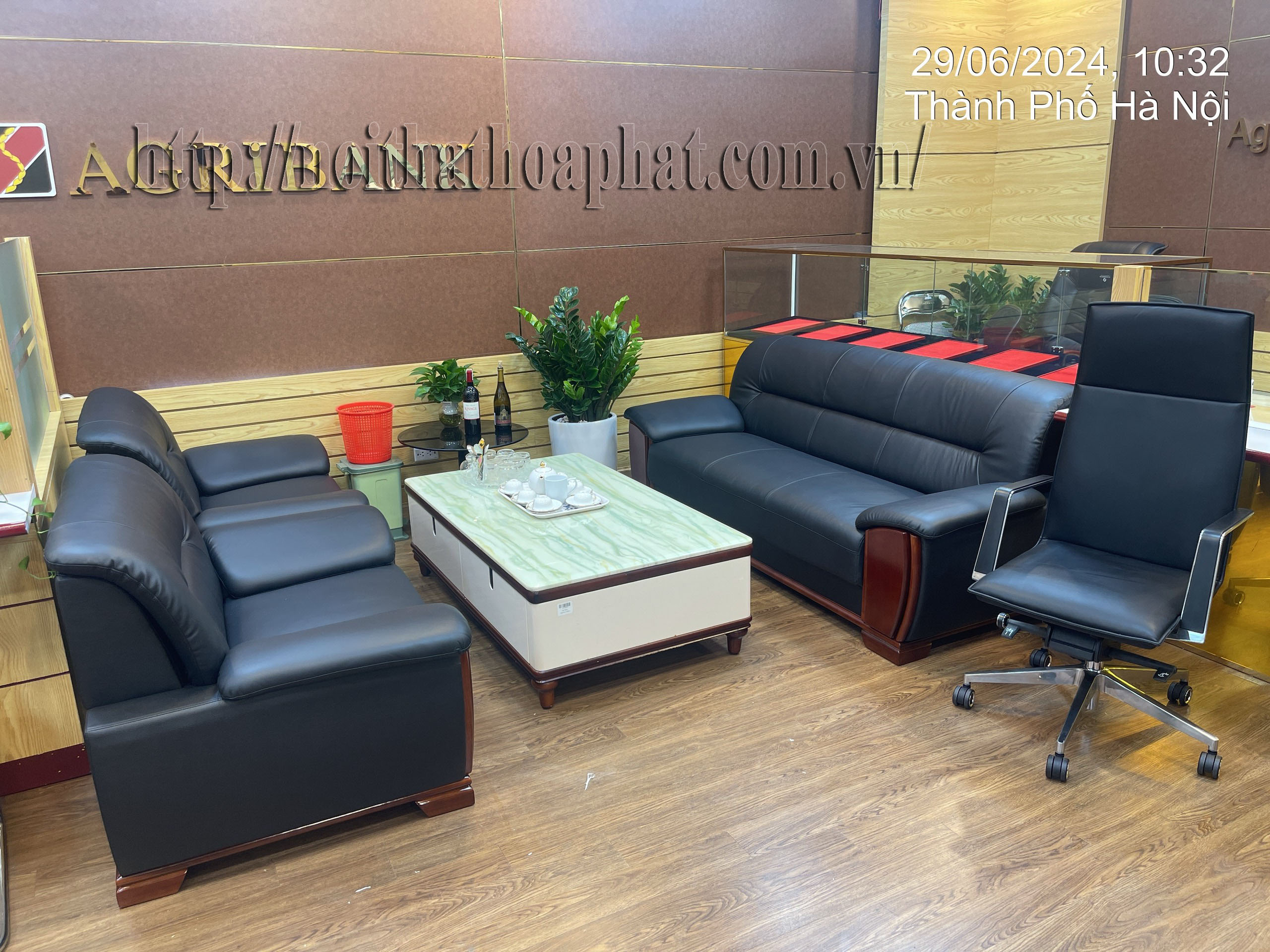 Hình ảnh thực tế bộ sofa bọc da cao cấp SF01-1