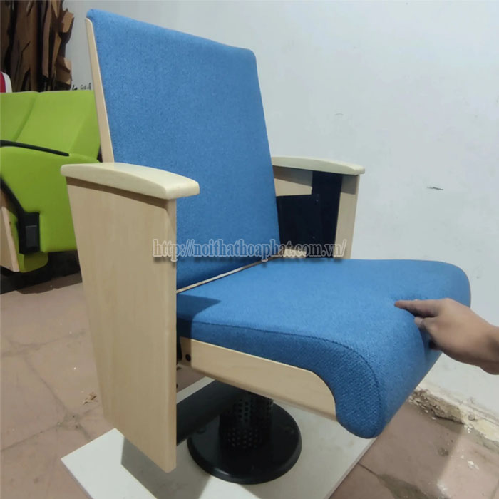 khuyến mãi ghế hội trường tháng này có gì hấp dẫn-1
