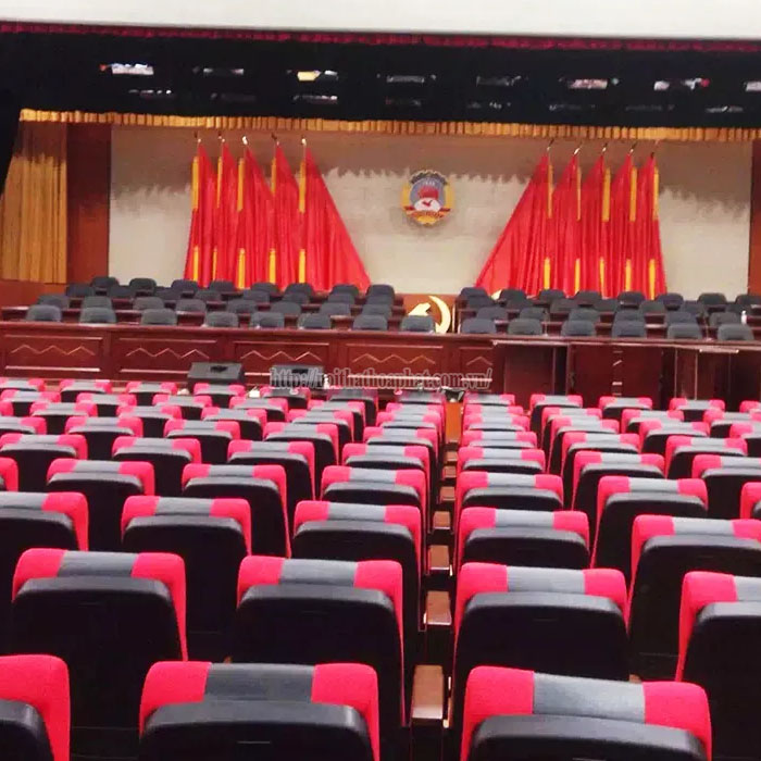 có thể yêu cầu lắp ghế hội trường tại địa điểm không-3