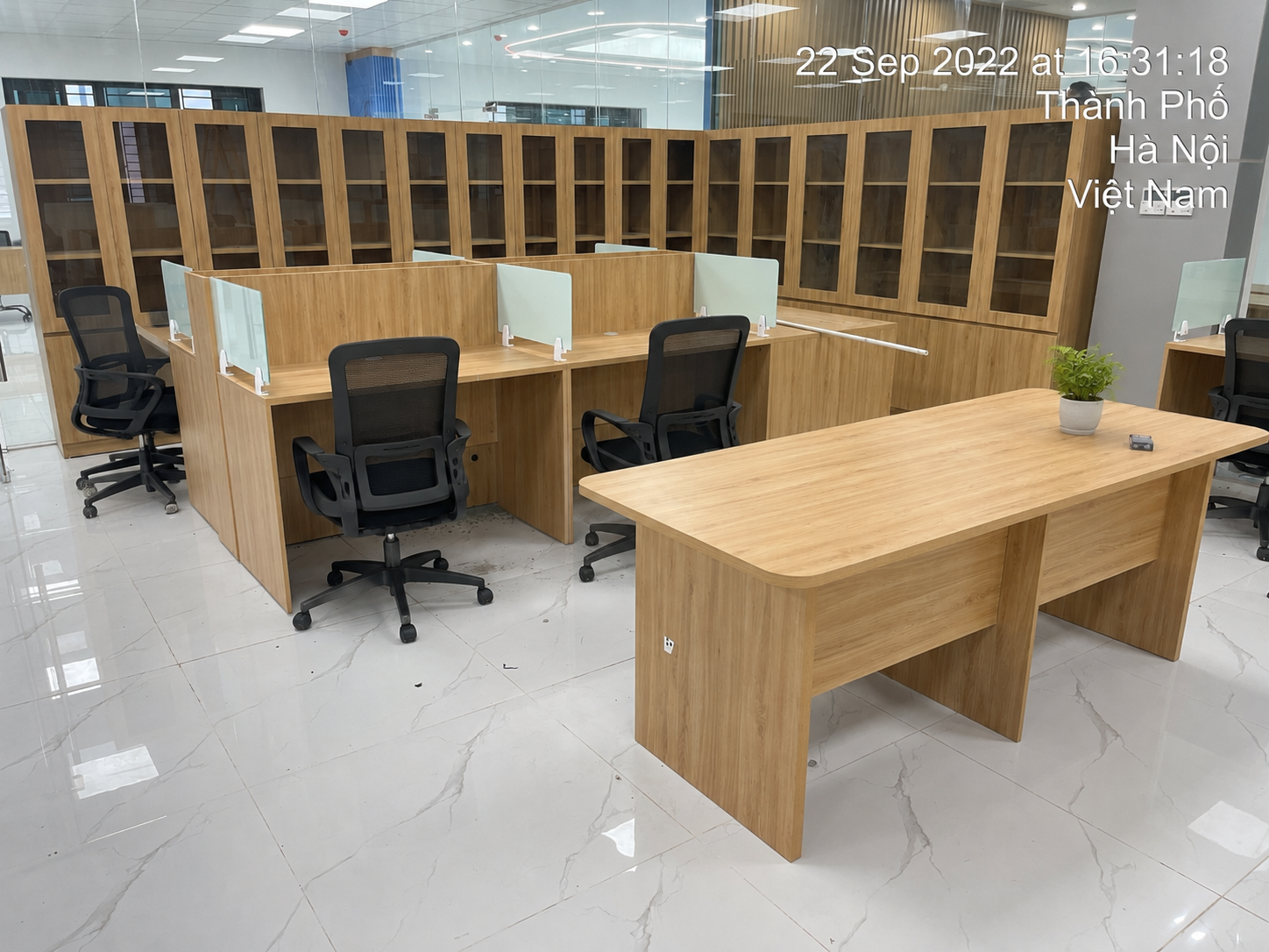 H&igrave;nh ảnh thực tế ghế xoay lưng lưới cao cấp GL227
