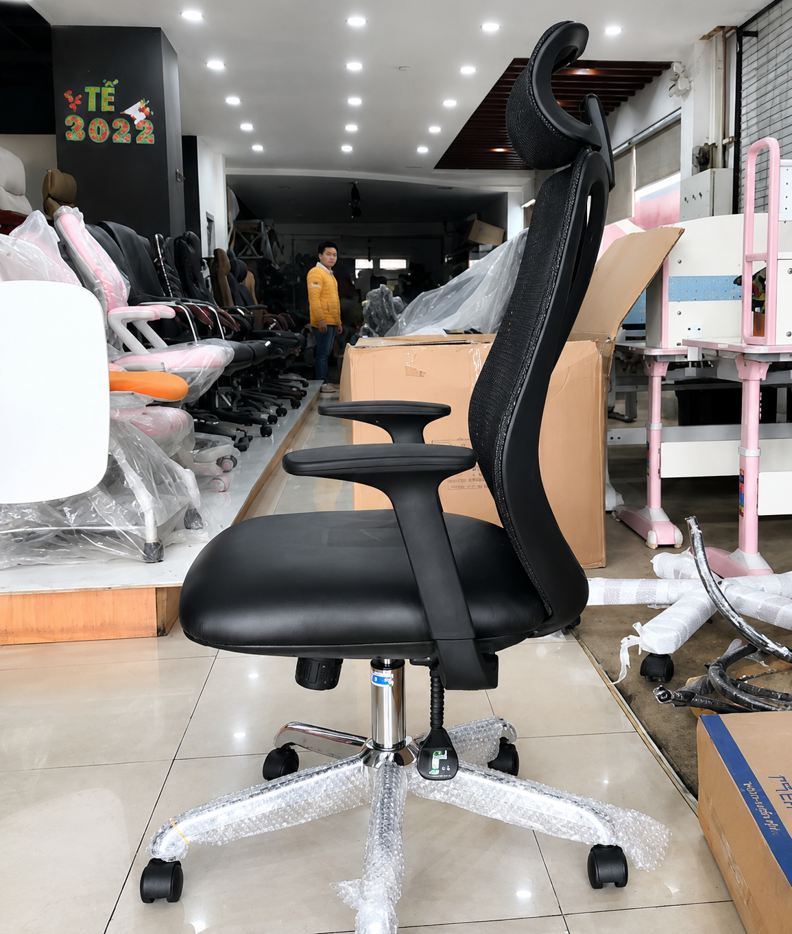 Ghế lưới lưng cao GL335 góc nghiêng