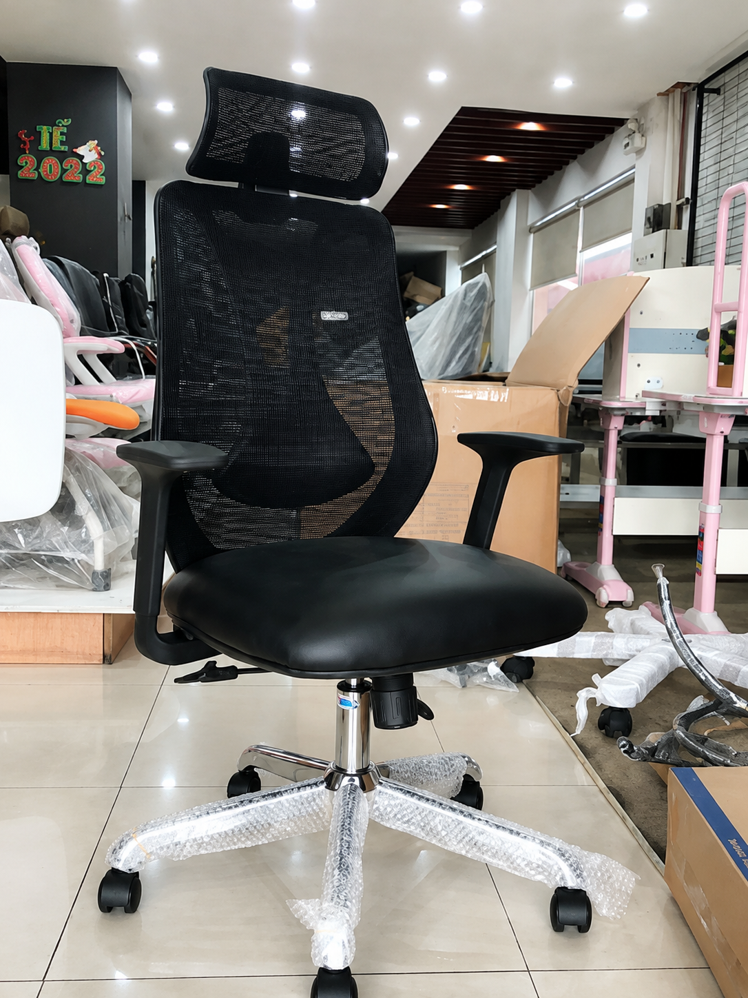 Hình ảnh thực tế ghế lưới lưng cao GL335 Hòa Phát