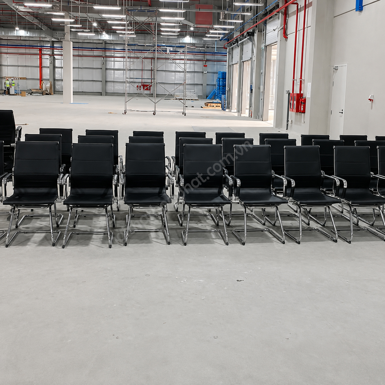H&igrave;nh Ảnh Thực Tế Ghế Họp Ch&acirc;n Quỳ GL406 tại c&ocirc;ng tr&igrave;nh