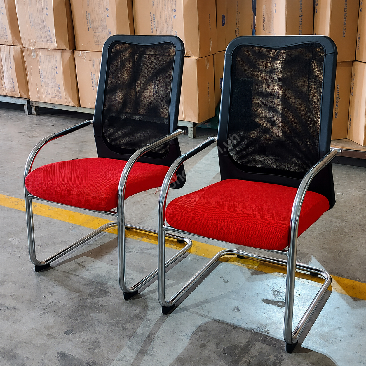 hình ảnh thực tế ghế họp tựa lưới GL411