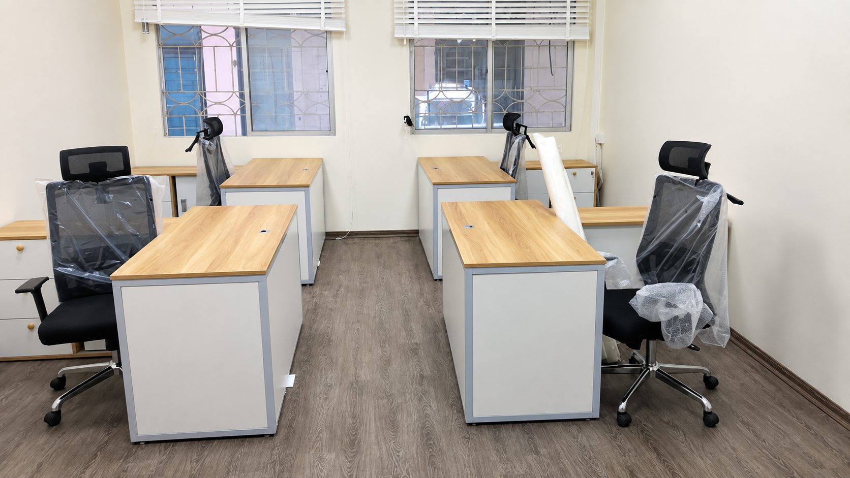 Hình ảnh thực tế Ghế lưới lãnh đạo GL324