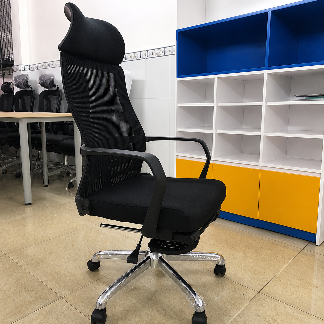 H&igrave;nh ảnh thực tế Ghế l&atilde;nh đạo GL336 &ndash; Nội Thất H&ograve;a Ph&aacute;t