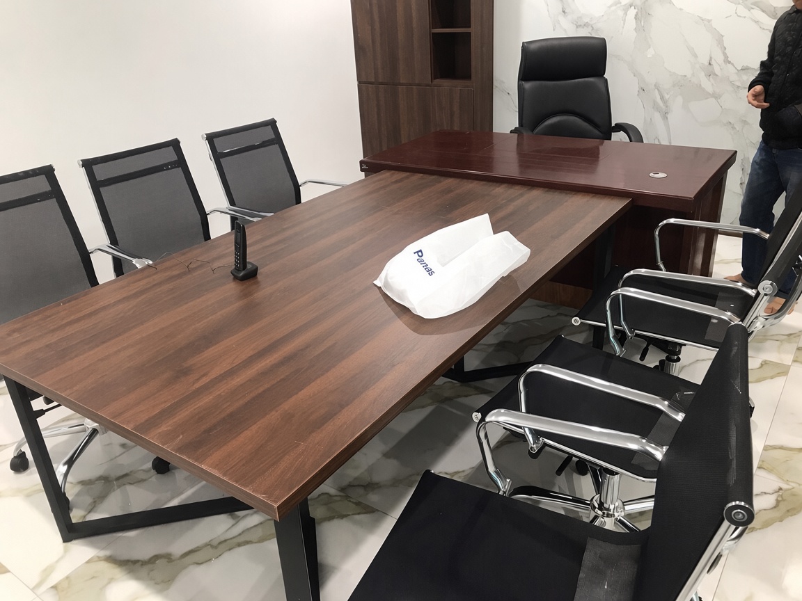 H&igrave;nh ảnh thực tế ghế lưới GL203R tại c&ocirc;ng tr&igrave;nh