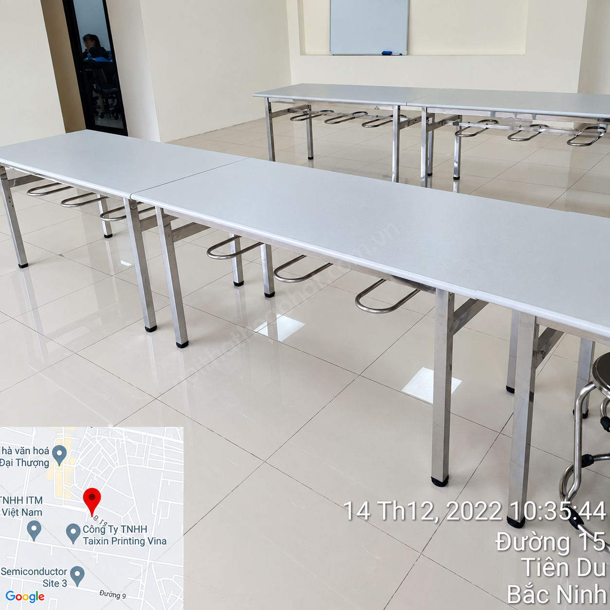 B&agrave;n Ăn C&ocirc;ng Nh&acirc;n 1m5 BA01-15 H&ograve;a Ph&aacute;t &ndash; H&igrave;nh Ảnh Thực Tế