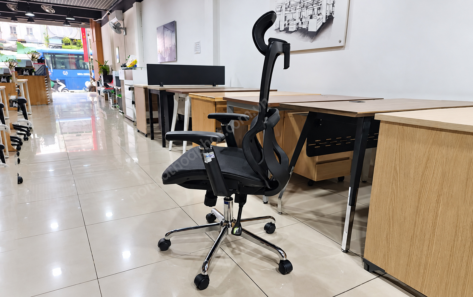 Cận cảnh ghế c&ocirc;ng th&aacute;i học GLE07