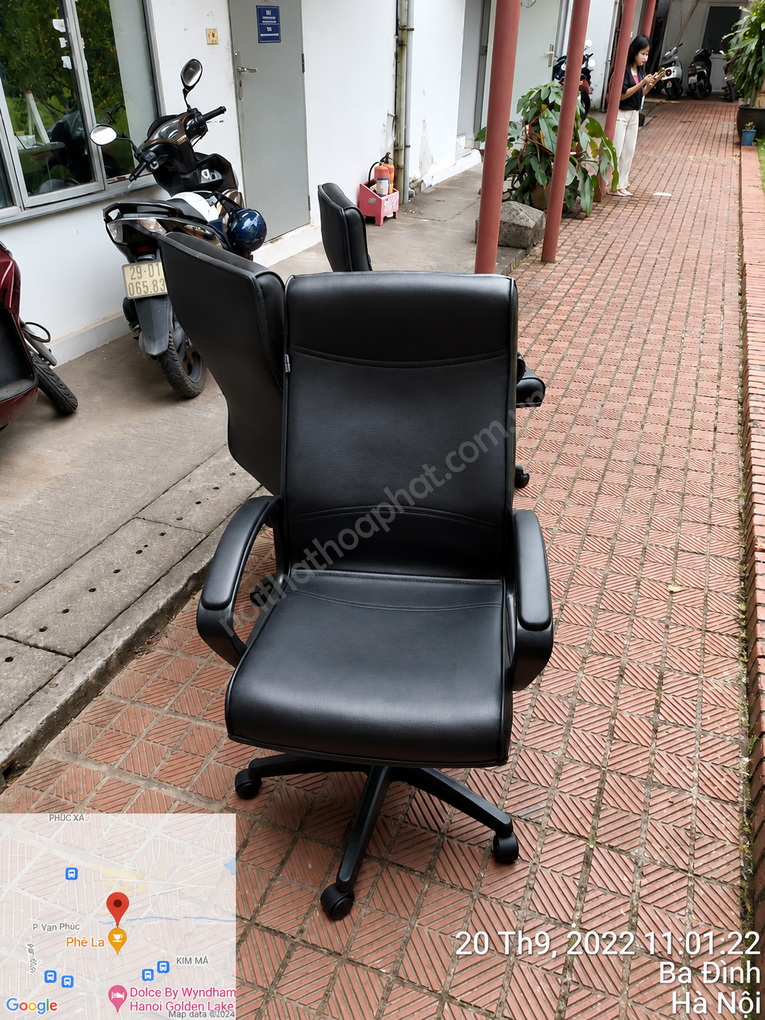 Cận cảnh Ghế da văn ph&ograve;ng SG704B H&ograve;a Ph&aacute;t