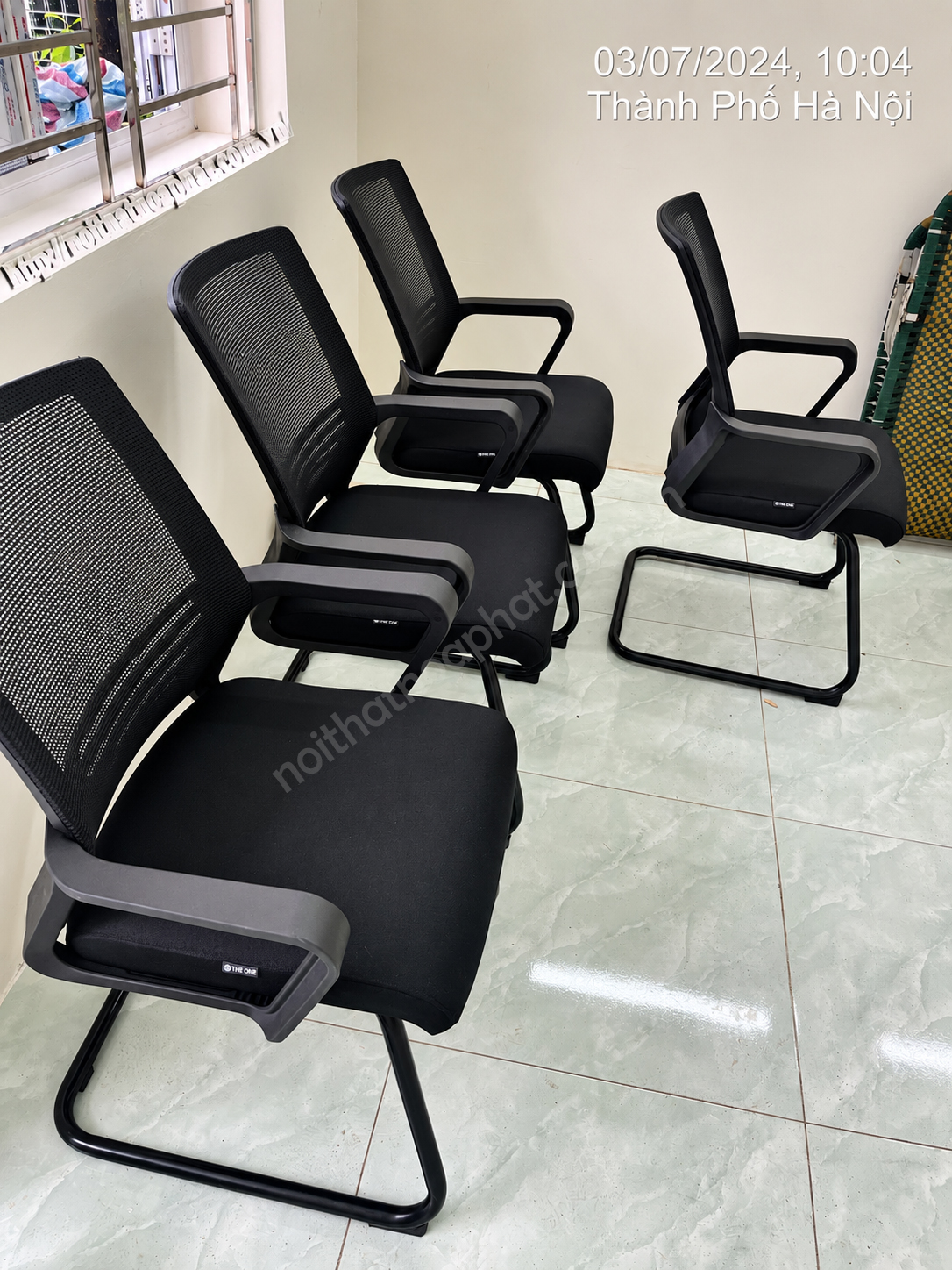 ghế GL421 chân quỳ