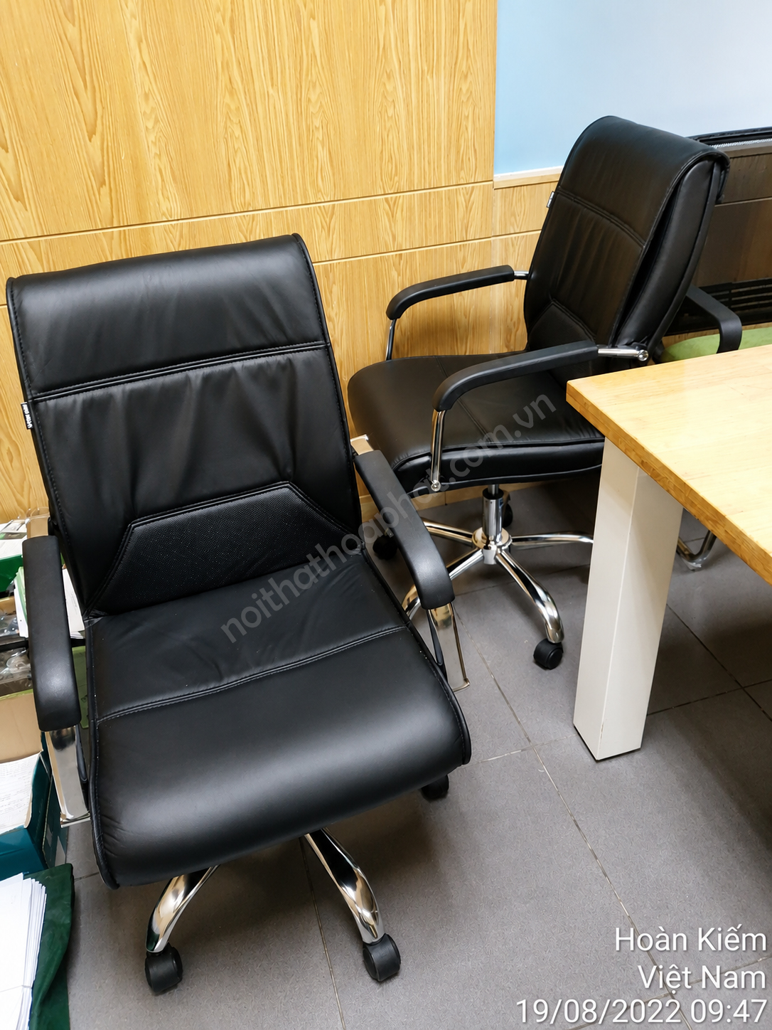 H&igrave;nh ảnh thực tế Ghế l&atilde;nh đạo cao cấp SG718 H&ograve;a Ph&aacute;t