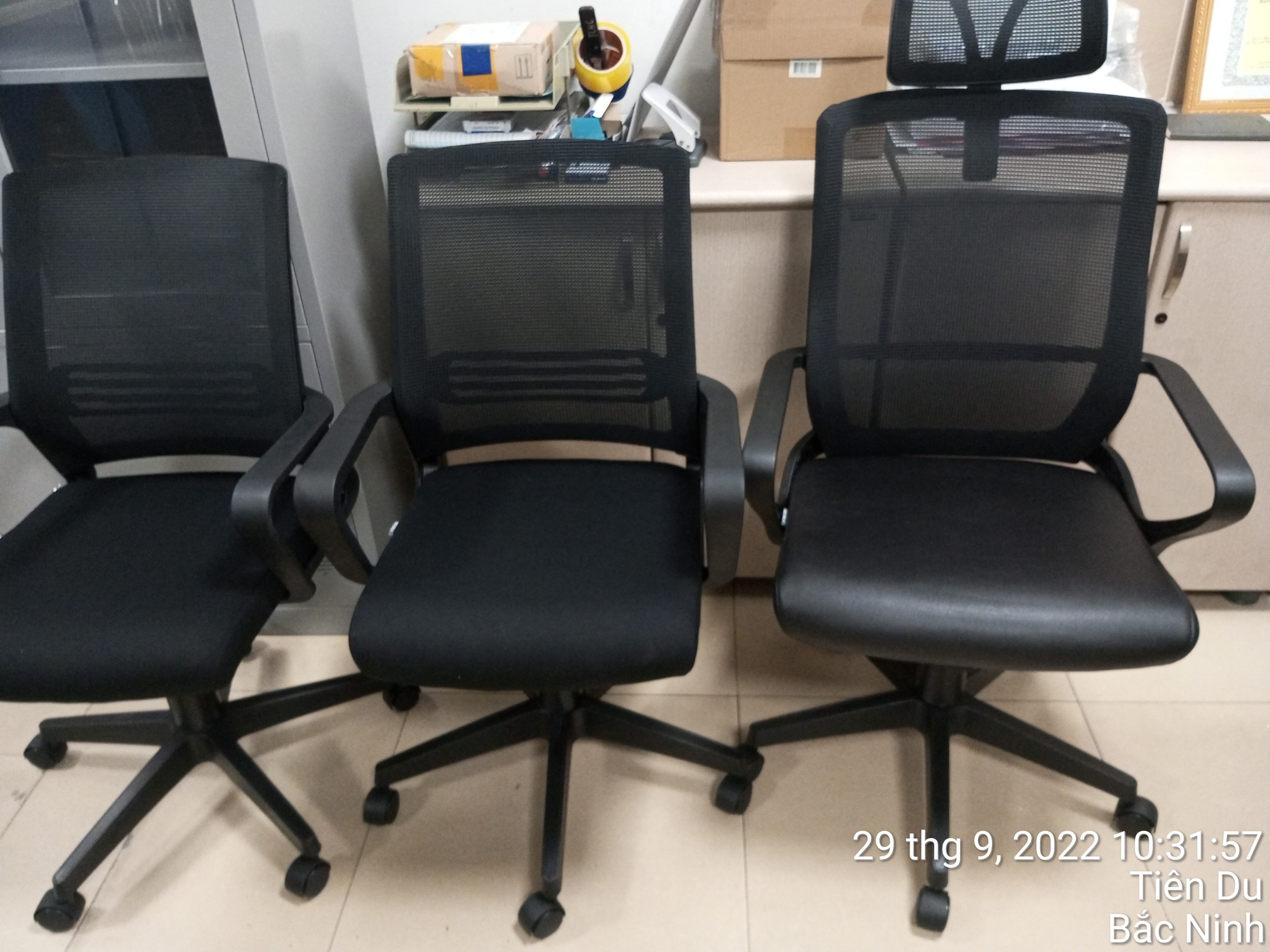 Hình Ảnh Thực Tế Ghế Lưới Có Tựa Đầu GL217TD Tại Công Trình