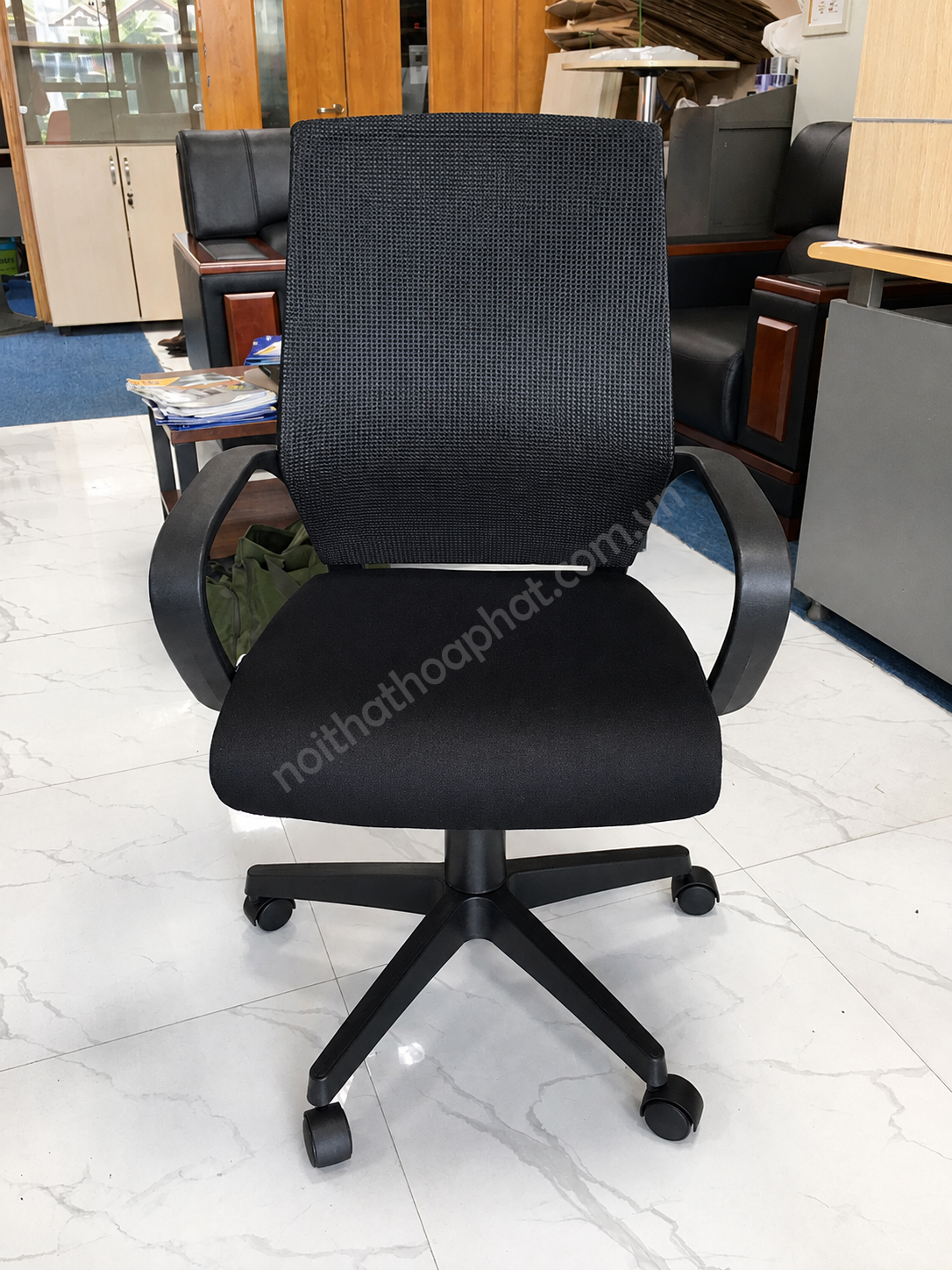 Ghế lưới GL112 Hòa Phát nhìn chính diện