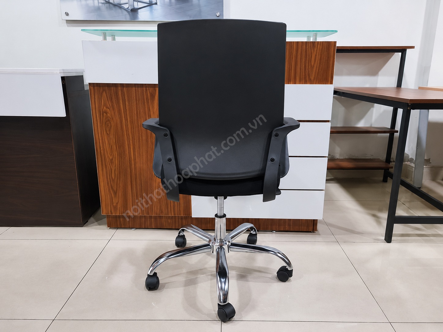 Cận cảnh tựa lưng lưới ghế GL112