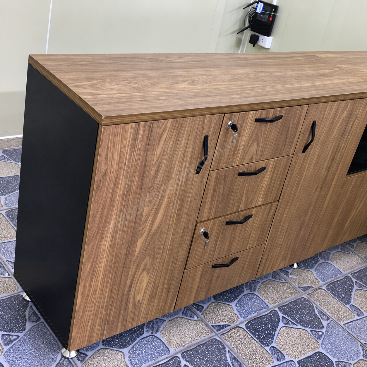 Tủ t&agrave;i liệu thấp BRI1280 2 c&aacute;nh 4 ngăn k&eacute;o