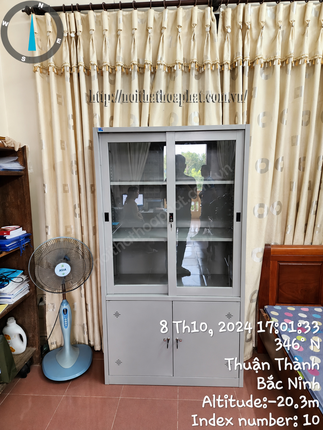 Tủ hồ sơ c&aacute;nh k&iacute;nh l&ugrave;a TU09K3GCK H&ograve;a Ph&aacute;t