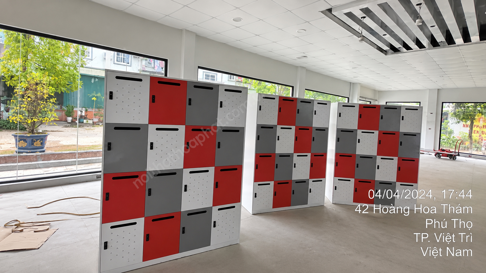H&igrave;nh Ảnh Tủ Locker H&ograve;a Ph&aacute;t TU984-4KS 16 Ngăn