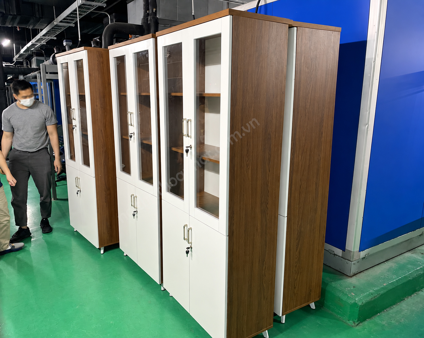 Tủ t&agrave;i liệu LUX1960-2B3 H&ograve;a Ph&aacute;t thực tế